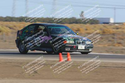 media/Oct-02-2022-24 Hours of Lemons (Sun) [[cb81b089e1]]/915am (I-5)/